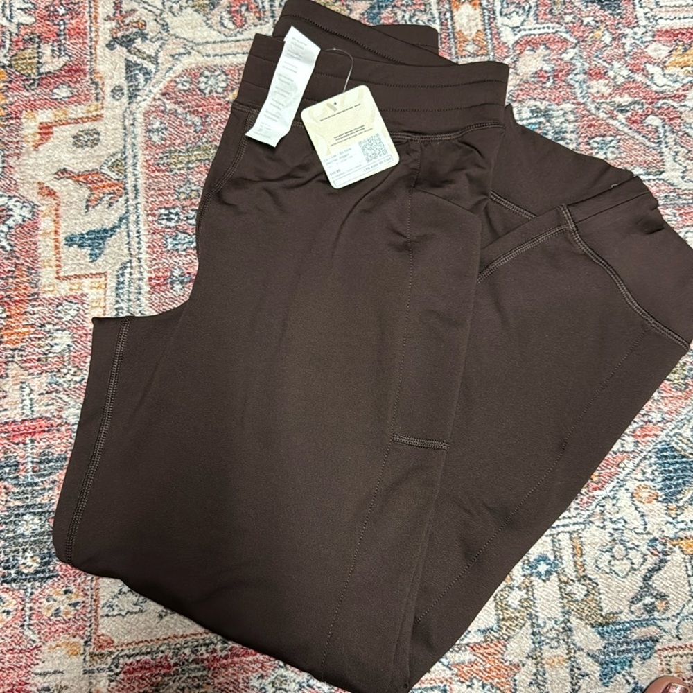 Fabletics On-The-Go Cold Weather Jogger, short
